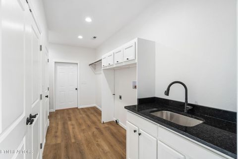 Tiny photo for 680 Kaylees Loop, Del Rio, TN 37727 (MLS # 1331975)