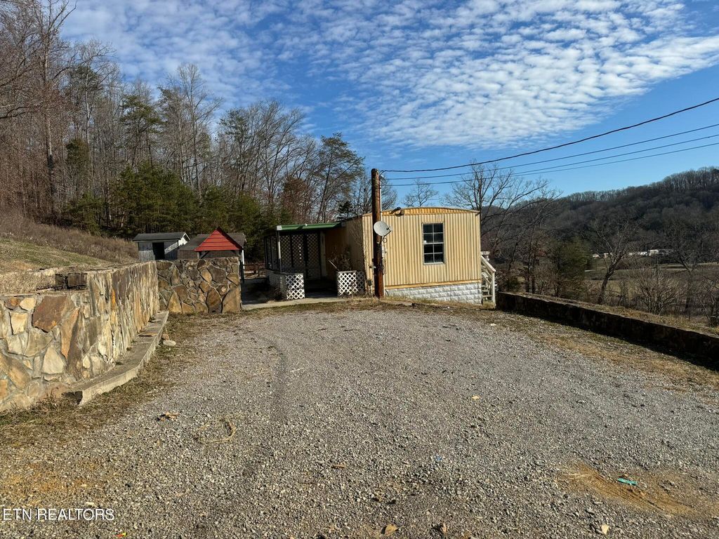 Photo of 302 Beard Valley Rd, Maynardville, TN 37807 (MLS # 1248701)