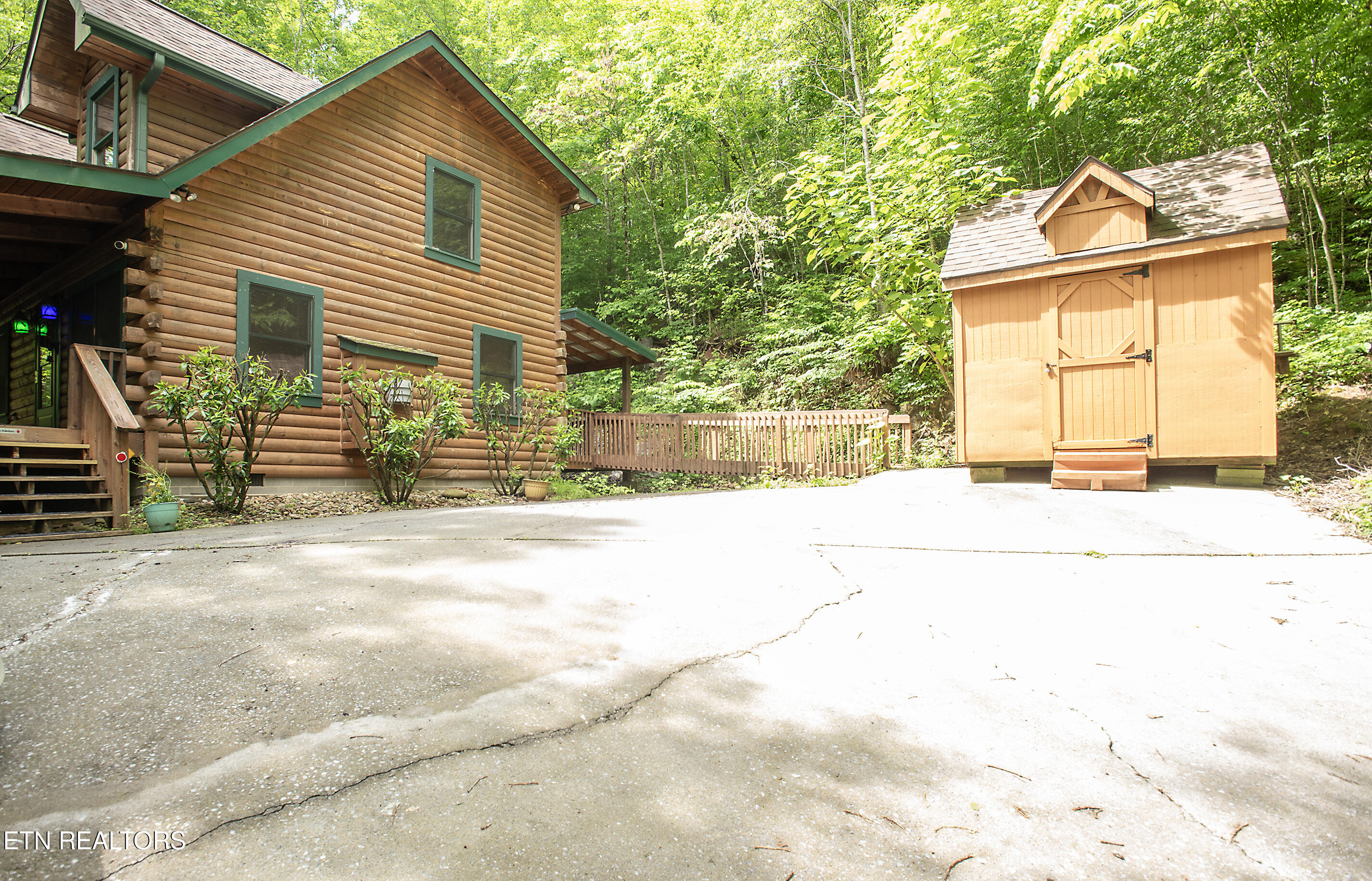 308 Black Mash Hollow Rd