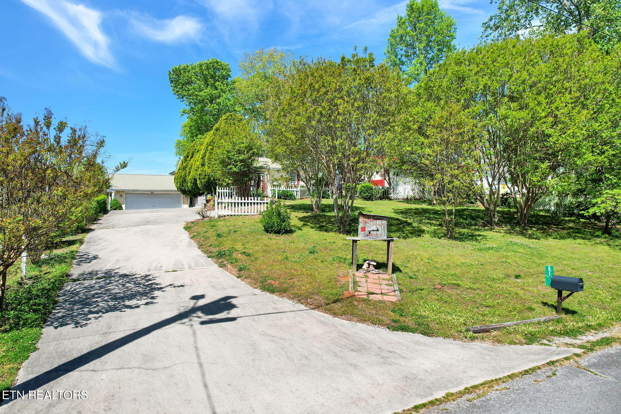 691 Lakehaven Circle