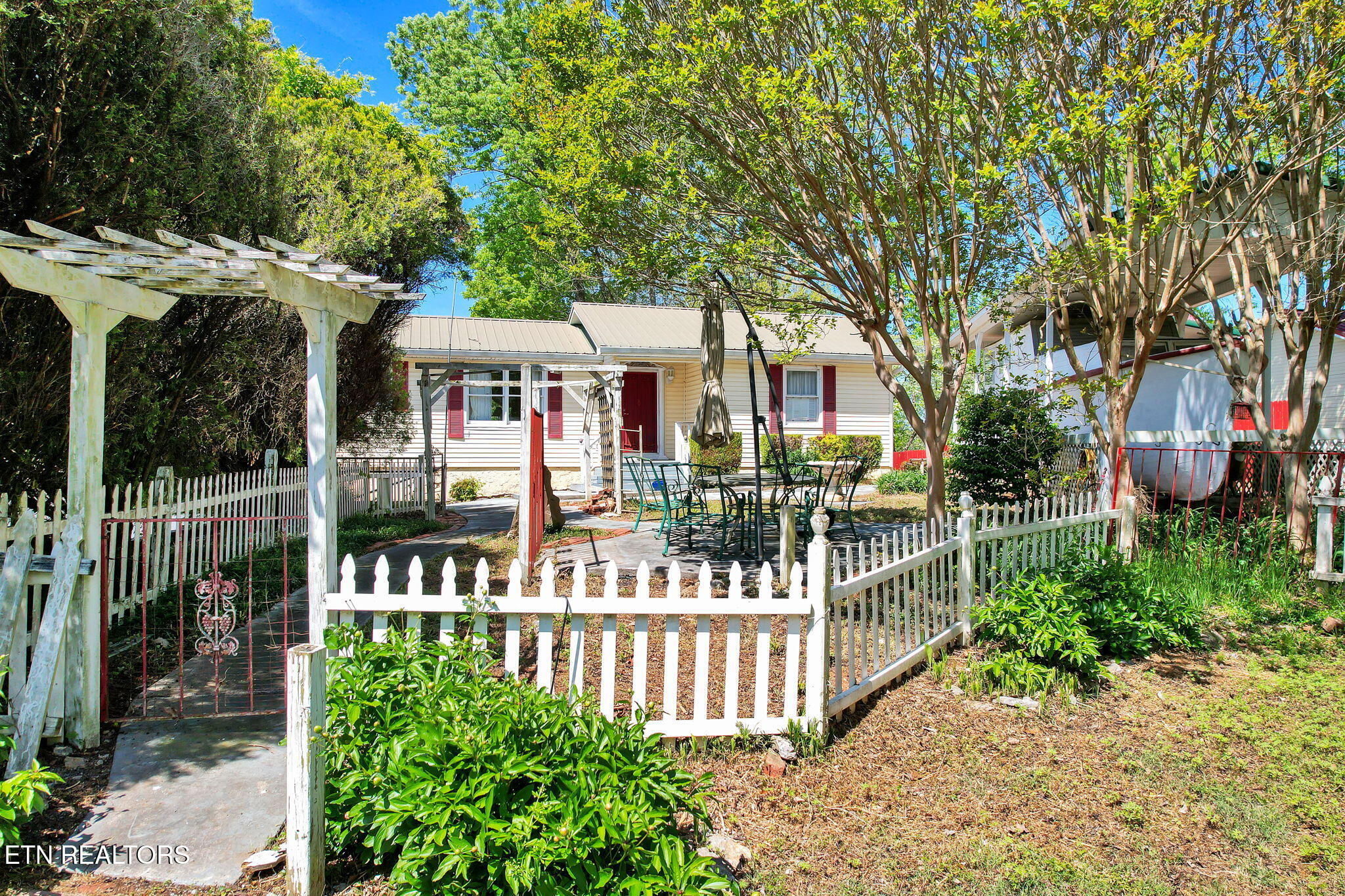 691 Lakehaven Circle