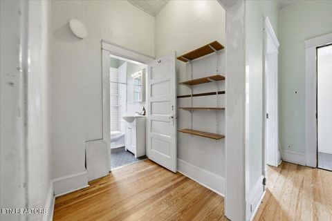 Tiny photo for 227 E Burwell Ave, Knoxville, TN 37917 (MLS # 1349511)