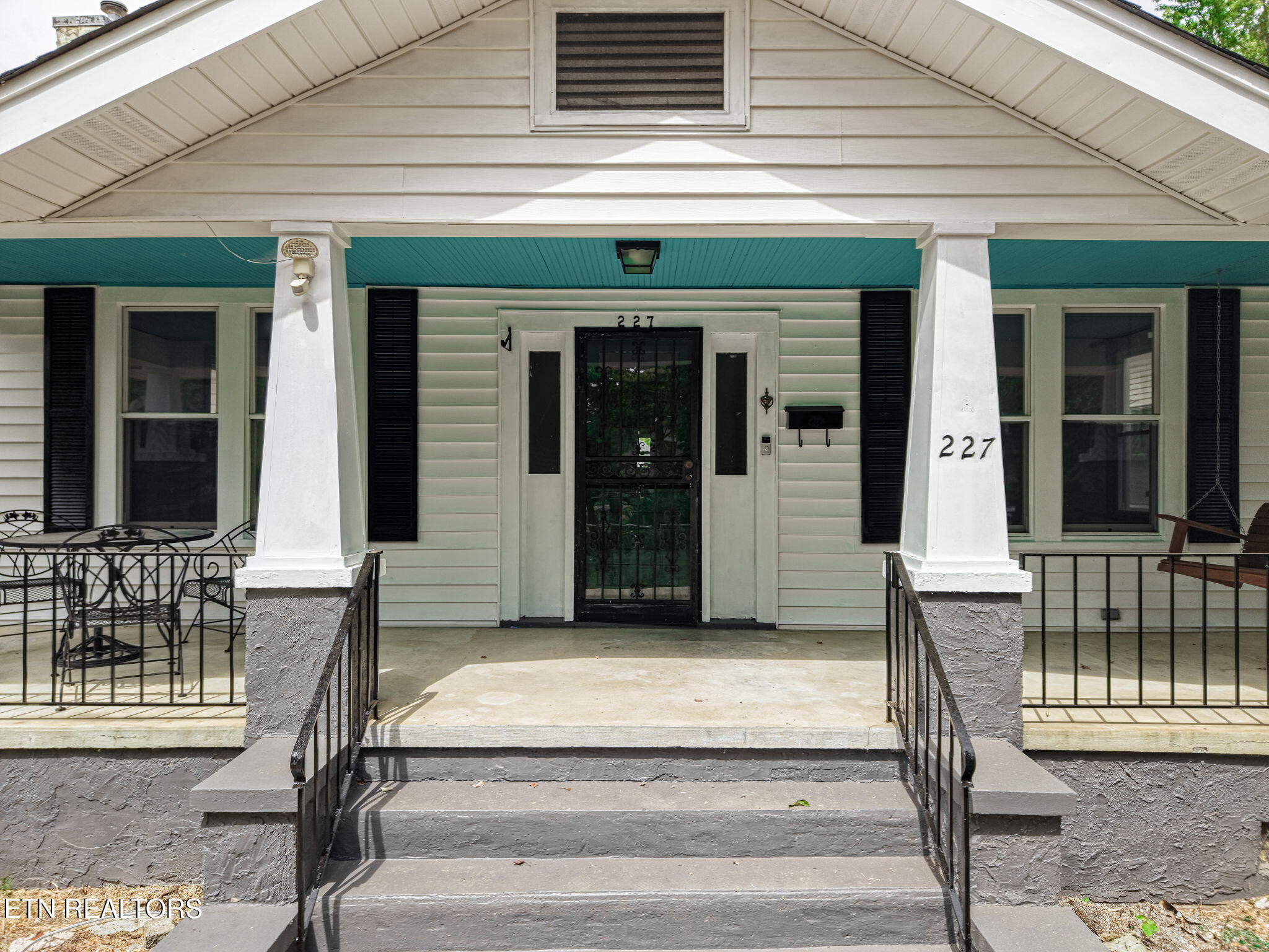 227 E Burwell Ave