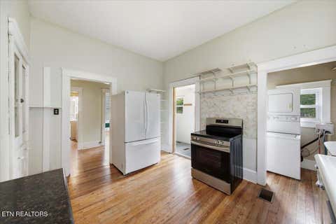 Tiny photo for 227 E Burwell Ave, Knoxville, TN 37917 (MLS # 1349511)