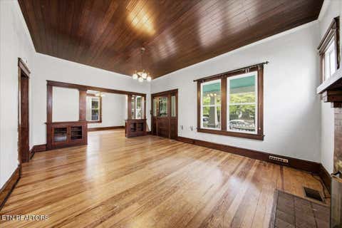 Tiny photo for 227 E Burwell Ave, Knoxville, TN 37917 (MLS # 1349511)