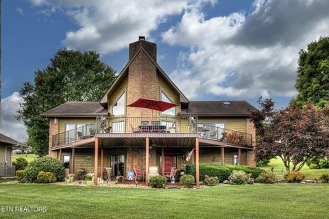 Single Family Residence in Loudon TN 300 Chuniloti Circle.jpg