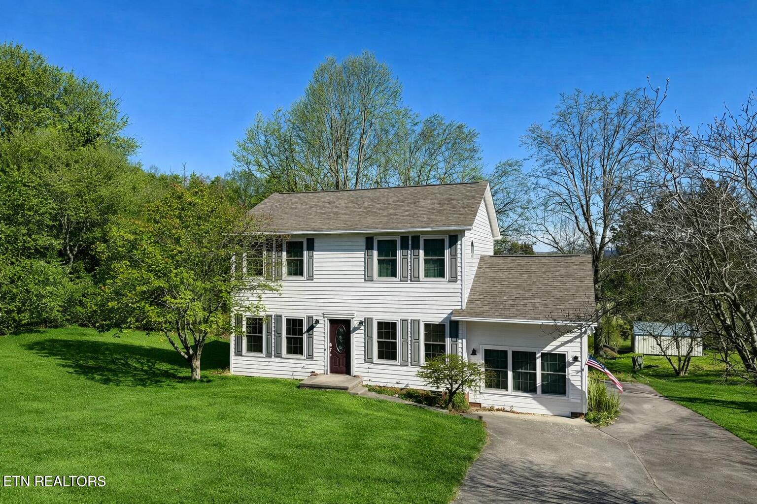 408 E Mountain View Rd