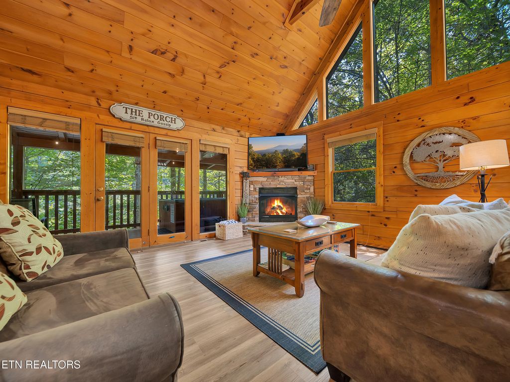 Photo of 635 Black Bear Falls Way, Gatlinburg, TN 37738 (MLS # 1332104)