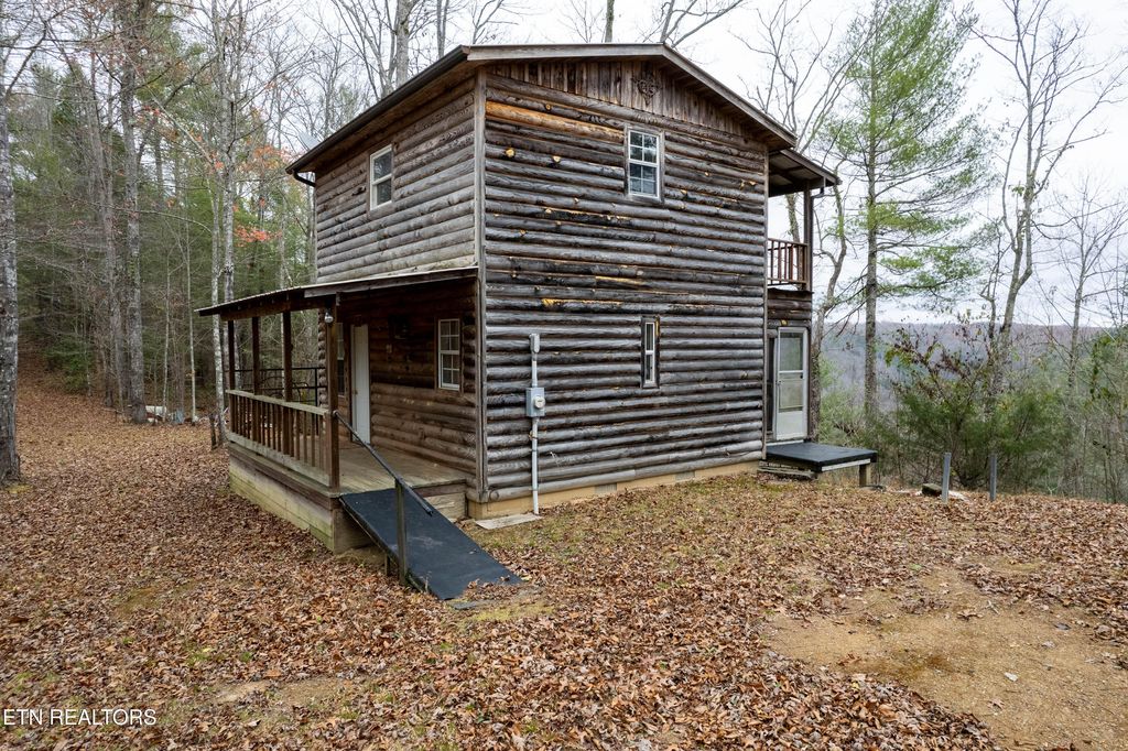 Photo of 1855 Catoosa Rd Rd, Wartburg, TN 37887 (MLS # 1308390)