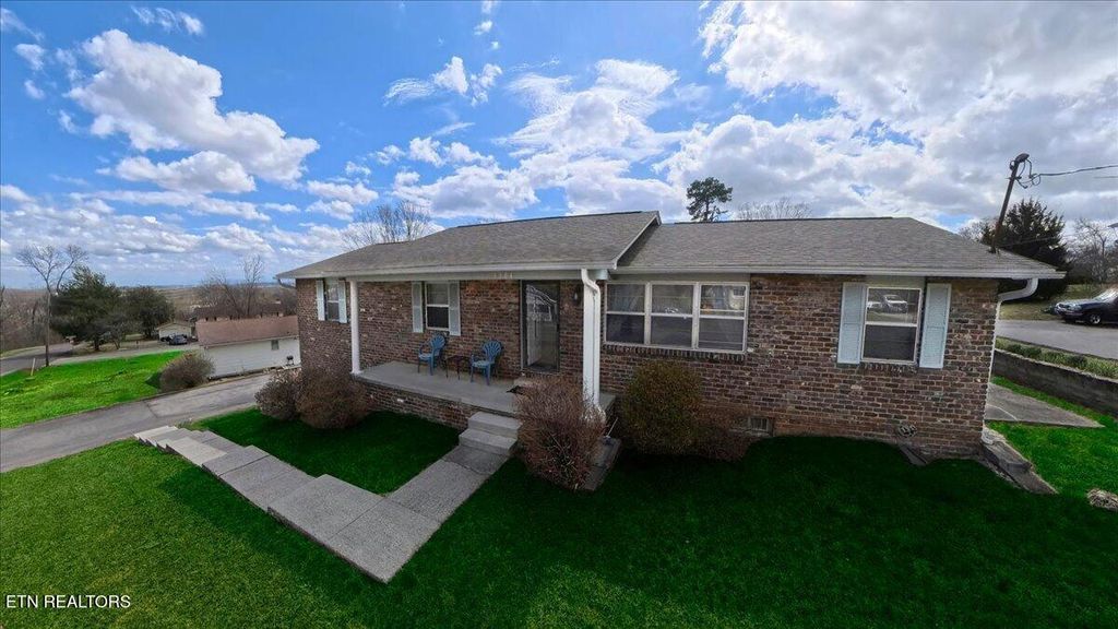 Photo of 9504 Bob Gray Rd, Knoxville, TN 37923 (MLS # 1332365)