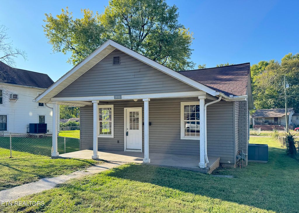 Photo of 1411 Brookside Ave, Knoxville, TN 37921 (MLS # 1318265)