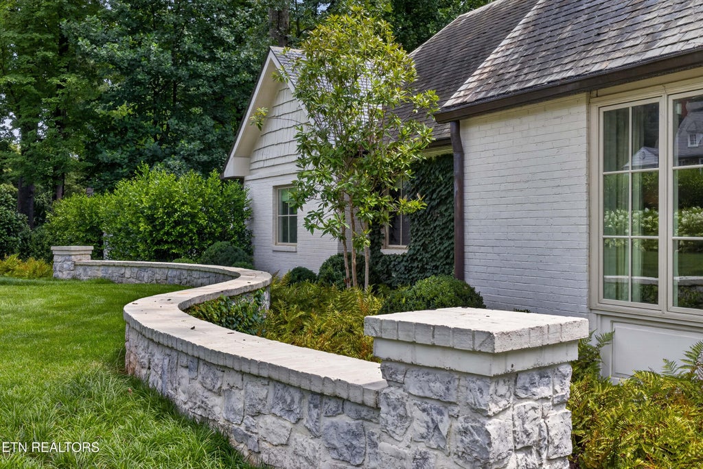 Photo of 3672 Woodland Drive, Knoxville, TN 37919 (MLS # 1351560)