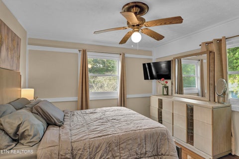 Tiny photo for 604 Florida Ave, Oak Ridge, TN 37830 (MLS # 1358043)