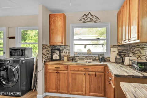 Tiny photo for 604 Florida Ave, Oak Ridge, TN 37830 (MLS # 1358043)