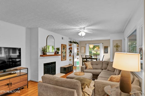 Tiny photo for 604 Florida Ave, Oak Ridge, TN 37830 (MLS # 1358043)