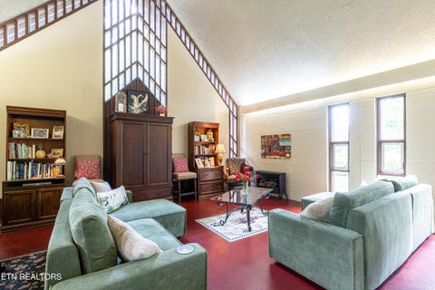 Tiny photo for 167 Manhattan Ave, Oak Ridge, TN 37830 (MLS # 1349932)