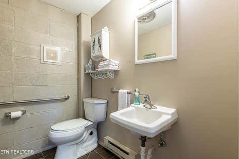 Tiny photo for 167 Manhattan Ave, Oak Ridge, TN 37830 (MLS # 1349932)