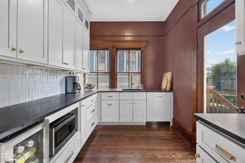 Tiny photo for 236 E Scott Ave, Knoxville, TN 37917 (MLS # 1356038)