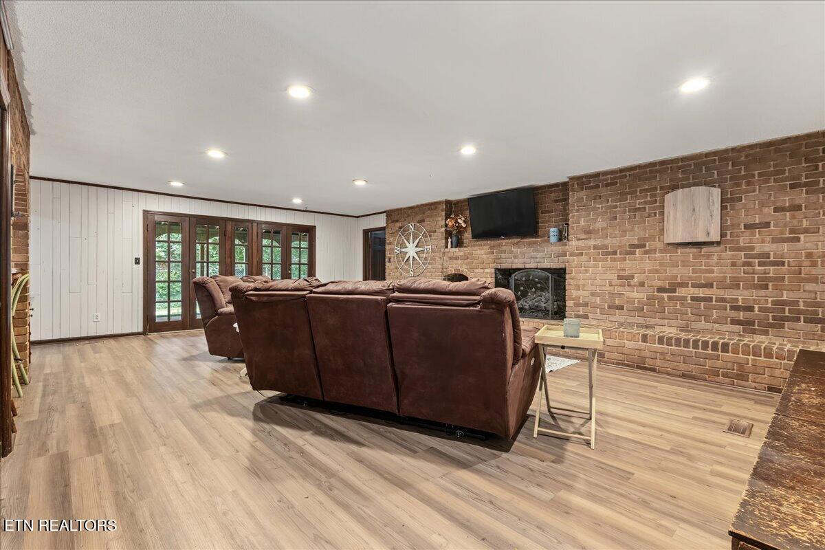 1505 Brentwood Drive