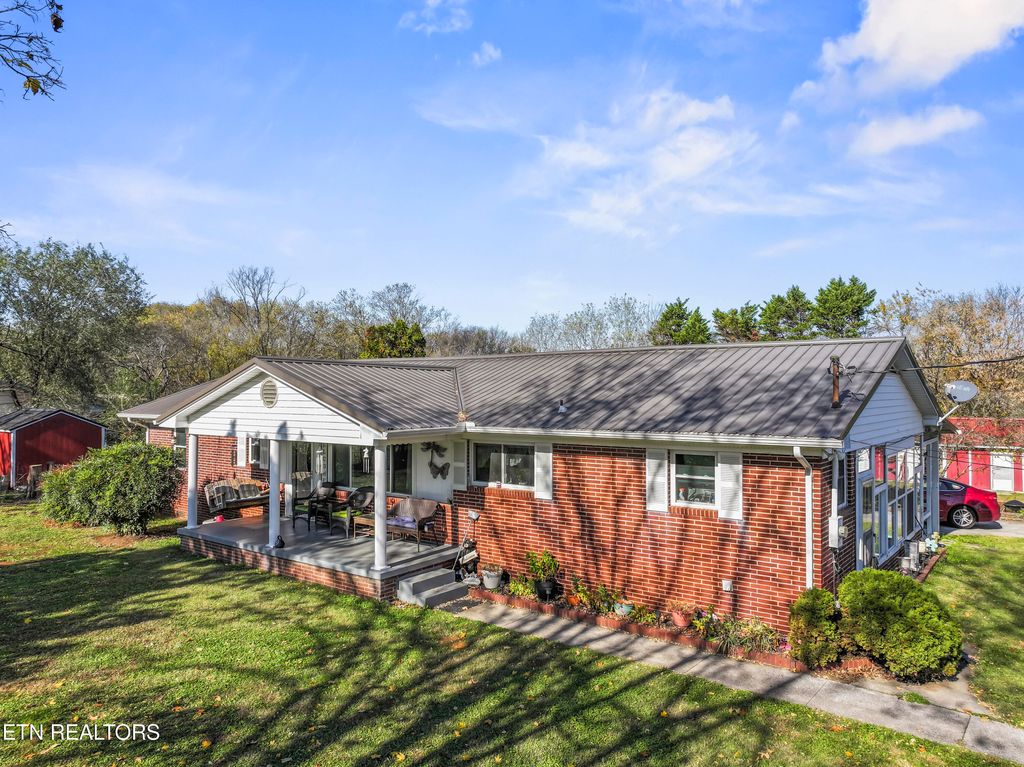 Photo of 3856 Niles Ferry Rd, Greenback, TN 37742 (MLS # 1321214)