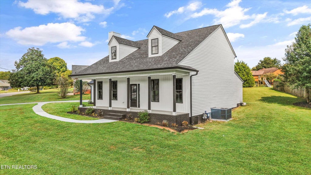 Photo of 441 Dairy Lane, Lenoir City, TN 37772 (MLS # 1354834)