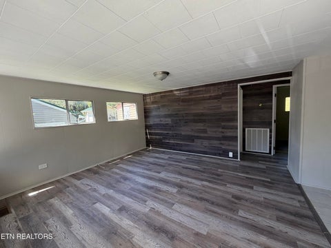 Tiny photo for 153 Johnson Rd, Oak Ridge, TN 37830 (MLS # 1357610)