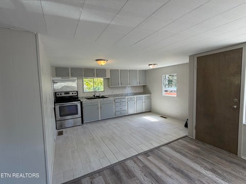 Tiny photo for 153 Johnson Rd, Oak Ridge, TN 37830 (MLS # 1357610)