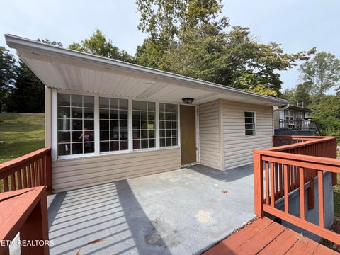 Tiny photo for 153 Johnson Rd, Oak Ridge, TN 37830 (MLS # 1357610)