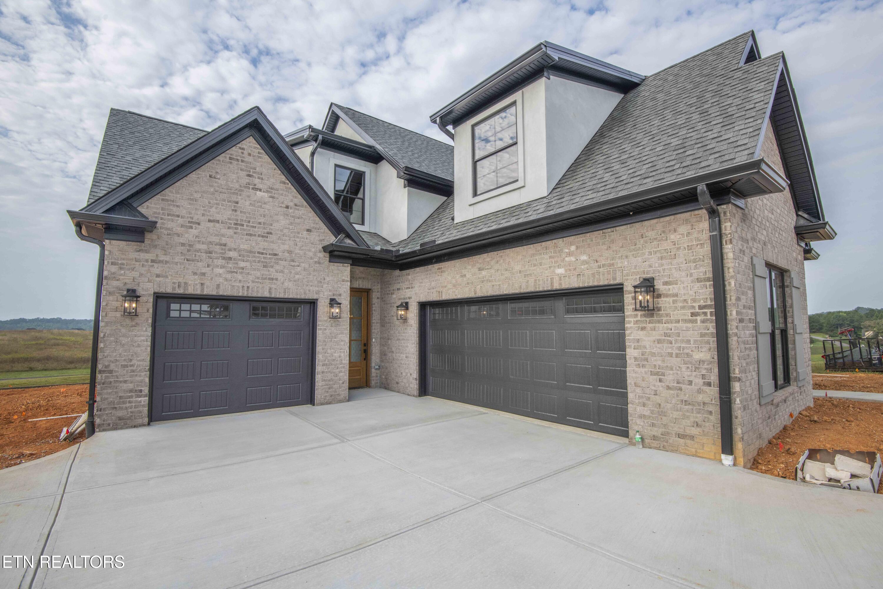 165 Grandville Court