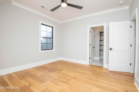 Tiny photo for 165 Grandville Court, Vonore, TN 37885 (MLS # 1316300)