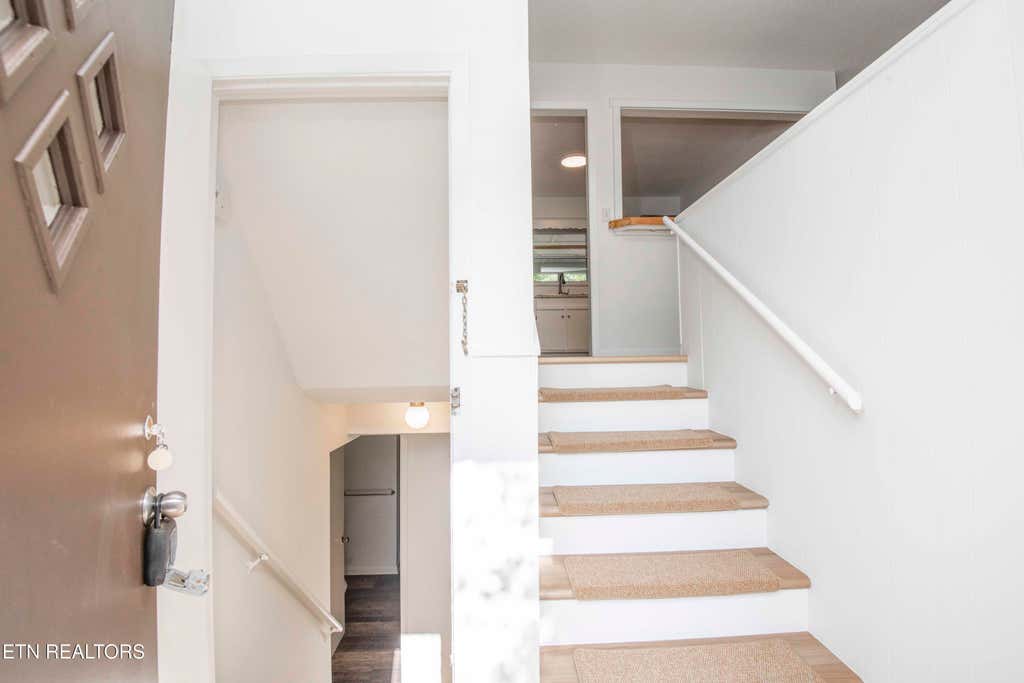 Photo of 1255 Pinecrest Circle, Lenoir City, TN 37772 (MLS # 1344580)