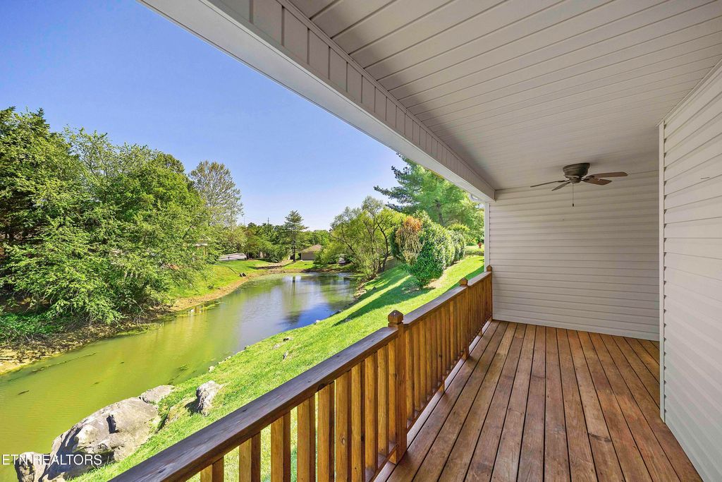 Photo of 644 Applegate Lane, Farragut, TN 37934 (MLS # 1337953)