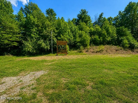 Photo of 1085 Catoosa Rd, Wartburg, TN 37887 (MLS # 1354540)