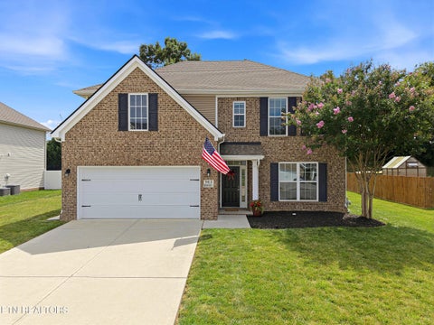 Photo of 913 Brookwood Lane, Maryville, TN 37801 (MLS # 1345200)
