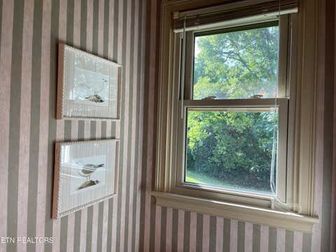 Tiny photo for 103 Farmington Place, Clinton, TN 37716 (MLS # 1348136)