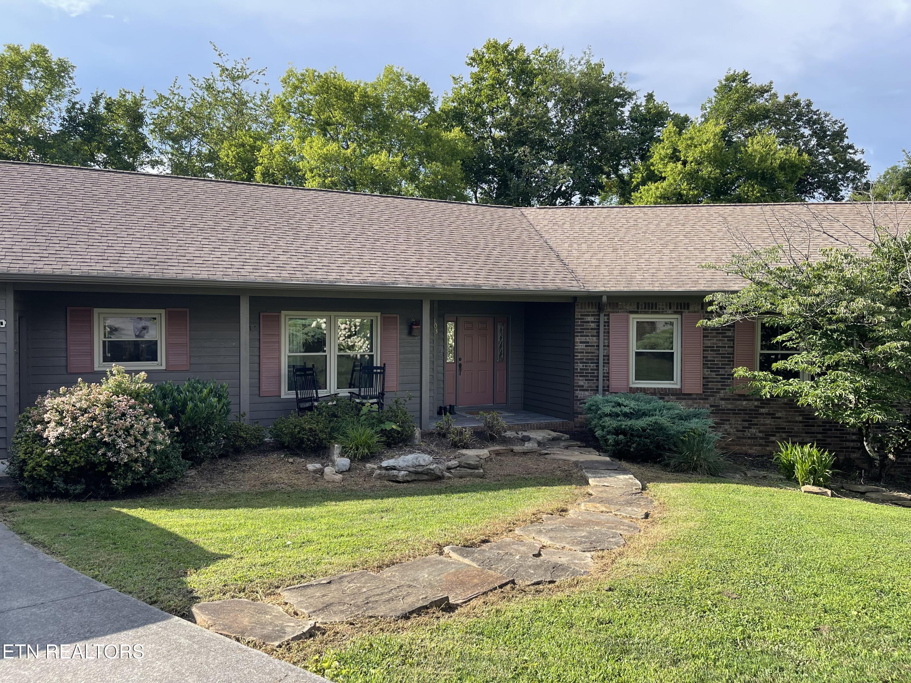 103 Farmington Place