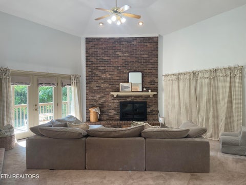 Tiny photo for 103 Farmington Place, Clinton, TN 37716 (MLS # 1348136)
