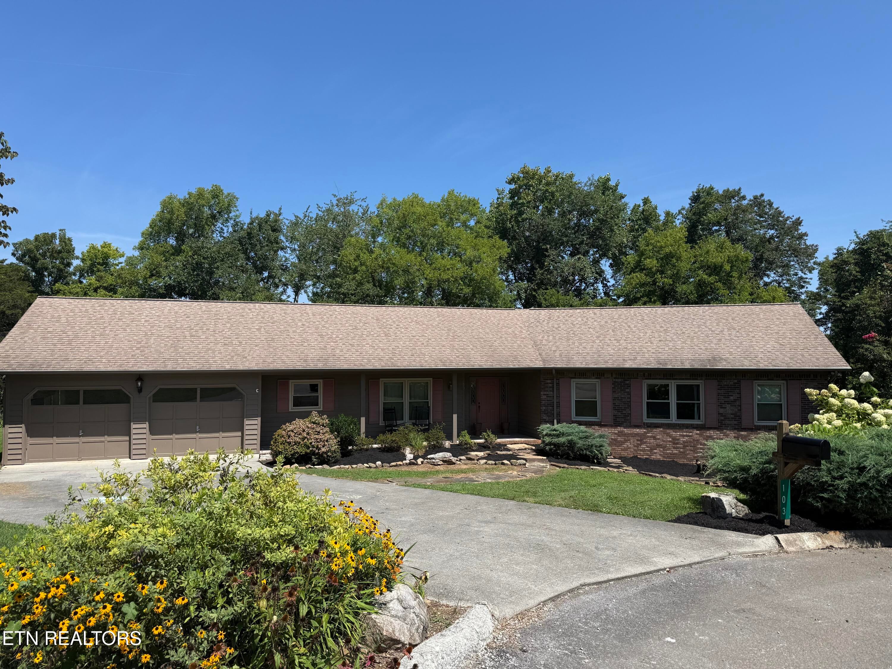 103 Farmington Place