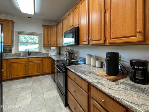 Tiny photo for 103 Farmington Place, Clinton, TN 37716 (MLS # 1348136)