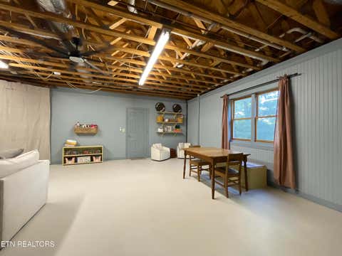 Tiny photo for 103 Farmington Place, Clinton, TN 37716 (MLS # 1348136)