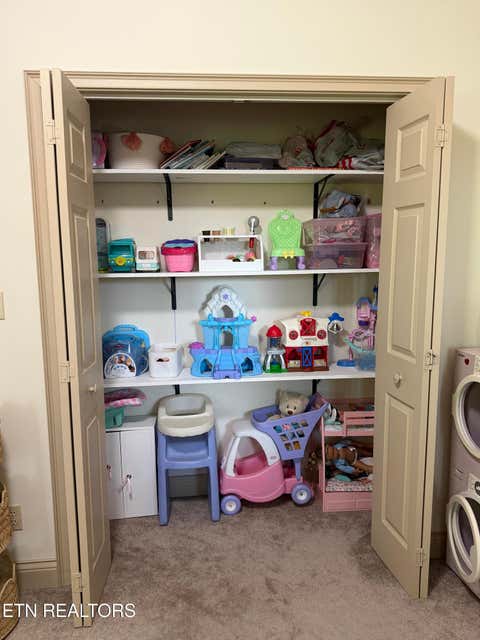 Tiny photo for 103 Farmington Place, Clinton, TN 37716 (MLS # 1348136)