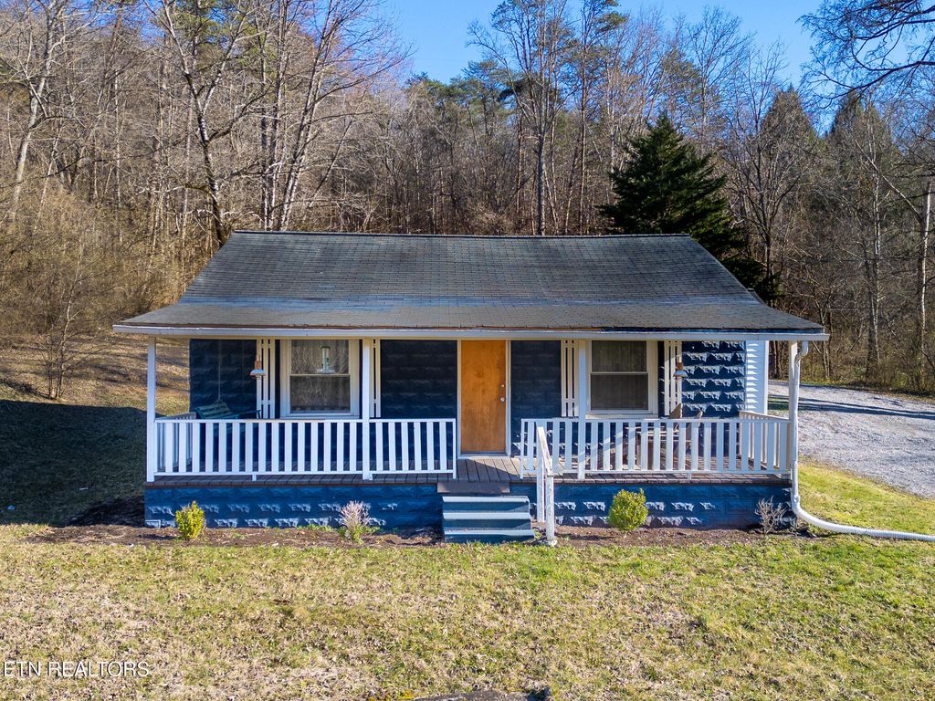 Photo of 614 E Brushy Valley Drive, Powell, TN 37849 (MLS # 1338145)