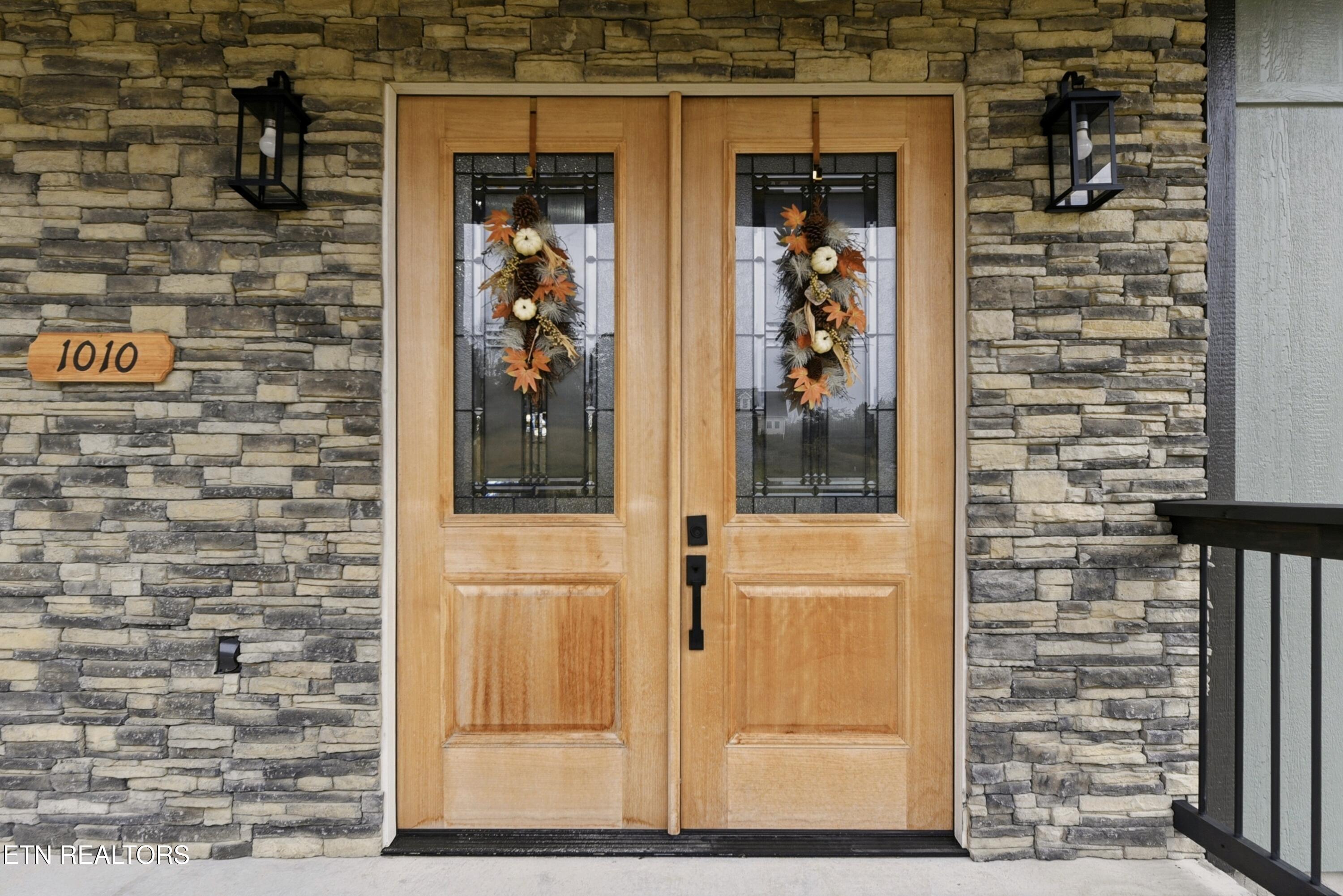 1010 Briar Ridge Lane