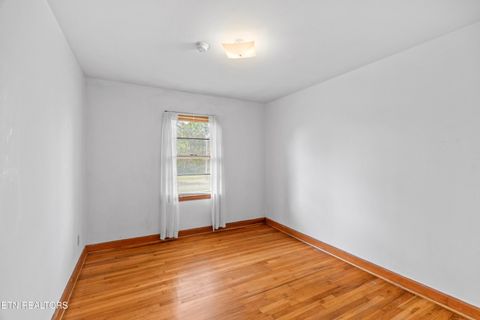 Tiny photo for 3003 Jane Street St, White Pine, TN 37890 (MLS # 1336370)