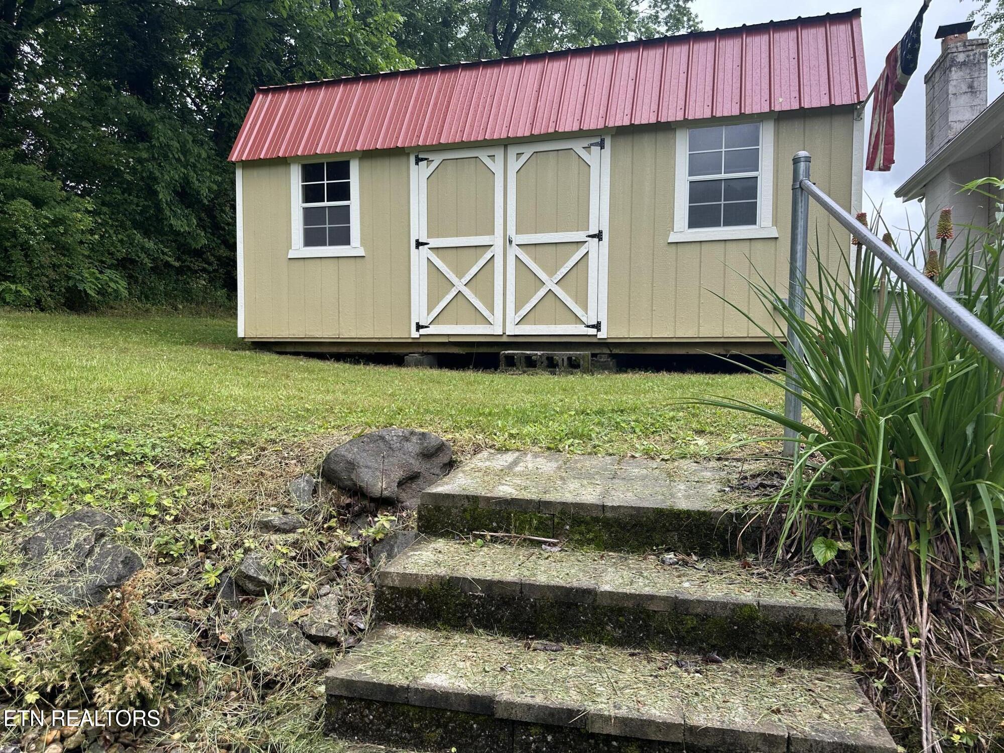 180 Cedar Lane