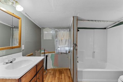 Tiny photo for 320 Epperson Circle Circle, Tazewell, TN 37879 (MLS # 1320298)