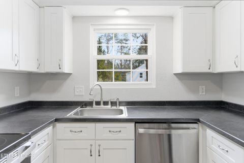 Tiny photo for 4007 Garden Drive, Knoxville, TN 37918 (MLS # 1324108)