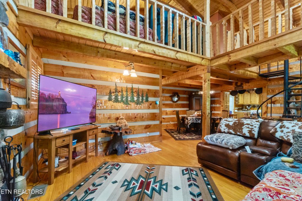 Photo of 721 Leisure Way, Newport, TN 37821 (MLS # 1306888)