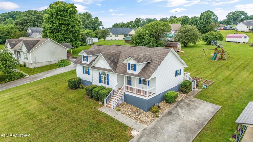 Photo of 727 Old Store Rd, Madisonville, TN 37354 (MLS # 1302938)