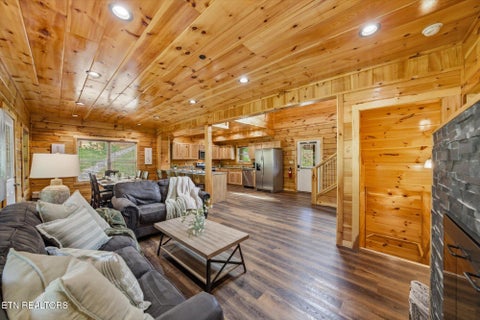 Tiny photo for 2933 Fiddlers Creek Way, Pigeon Forge, TN 37863 (MLS # 1356135)